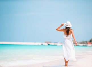 The Timeless Appeal of a White Cotton Poplin Dress