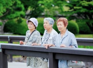 Why Do People in Japan Live So Long? The Everyday Habits Behind Japan’s Longevity